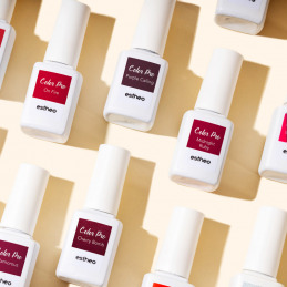 Vernis semi-permanent rouge rubis 54 Midnight Ruby Estheo