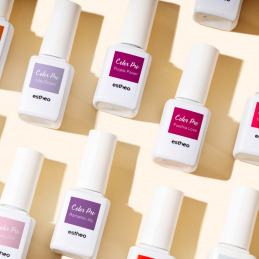 Vernis semi-permanent violet audacieux Estheo