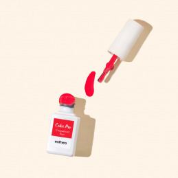 Vernis Color Pro 23 rouge lumineux pour manucure