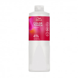 Émulsion révélatrice Color Touch 4% 1000 ml Wella Professionals