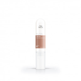 Émulsion Fusion Wella Professionals pour cheveux abîmés